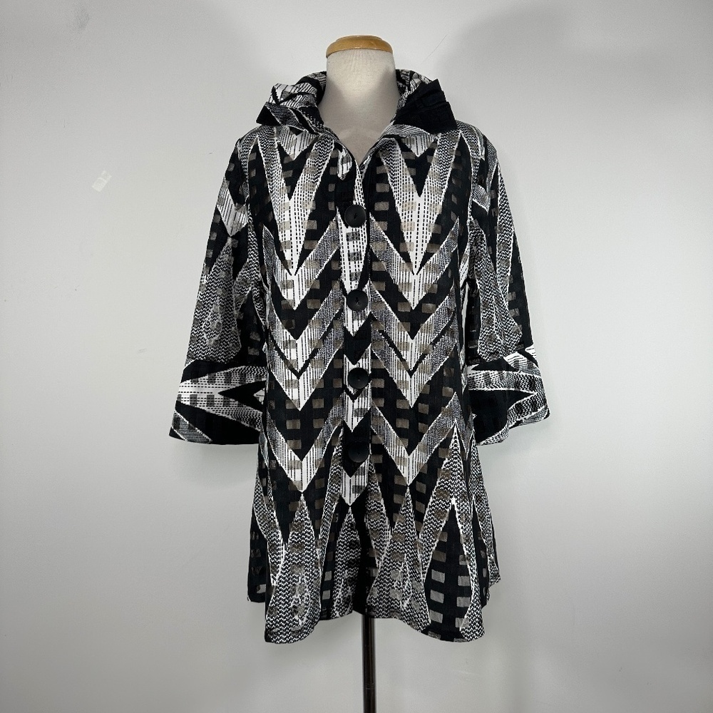 Damee Tunic Top SZ M Black White Checkered Mesh Inserts Collar 3/4 Sleeve Button